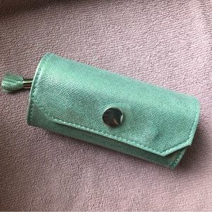 💚💚 Shimmering Mint Green Jewelry Roll 💚💚